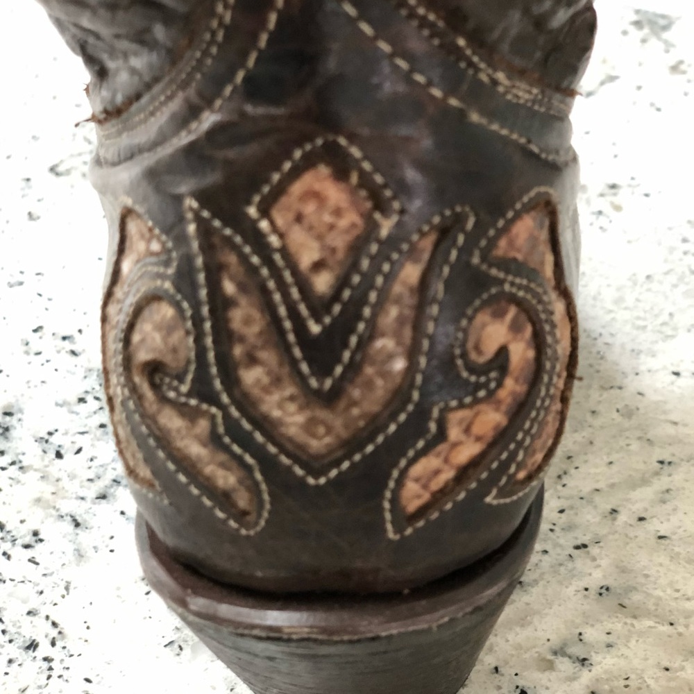 Stetson Women’s Distressed Python Inlay Boots - Picture 5 of 8